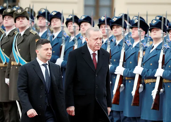Son dakika: Başkan Erdoğan, Vladimir Zelenskiy tarafından resmi törenle karşılandı - 3