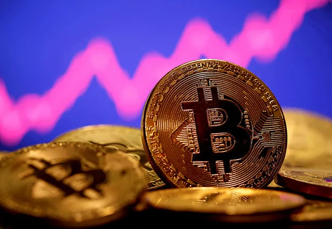 Bitcoin yüzde 35 kayıpla 38,000 dolar düzeyine kadar düştü