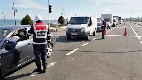 Son dakika: Türkiye genelinde sokağa çıkma kısıtlaması başladı! Kısıtlamada nereler kaça kadar açık olacak? İstanbul Ankara ve İzmir’de hafta sonu yasağı...