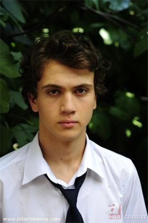 Survivor Uğur Pektaş yeniden yarışacak! Survivor'ın yeni sezonunda yarışacak Uğur Pektaş'ın son hali olay oldu 18