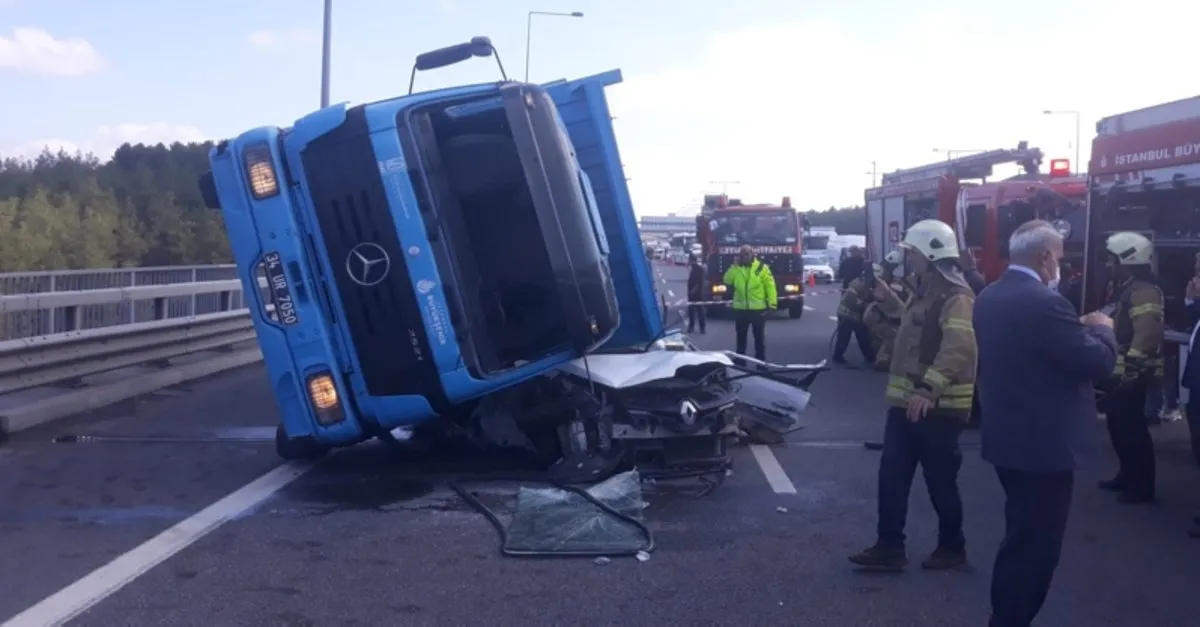 beykoz da trafik kazasi iski araci can aldi