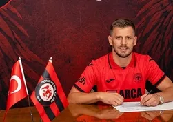 Arca Çorum FK'dan 4 transfer birden! İmzalar atıldı
