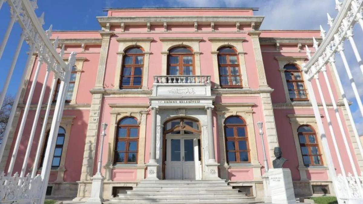 CHP'li eski Belediye Başkanı Recep Gürkan ve işbirlikçilerinden 370 milyonluk vurgun