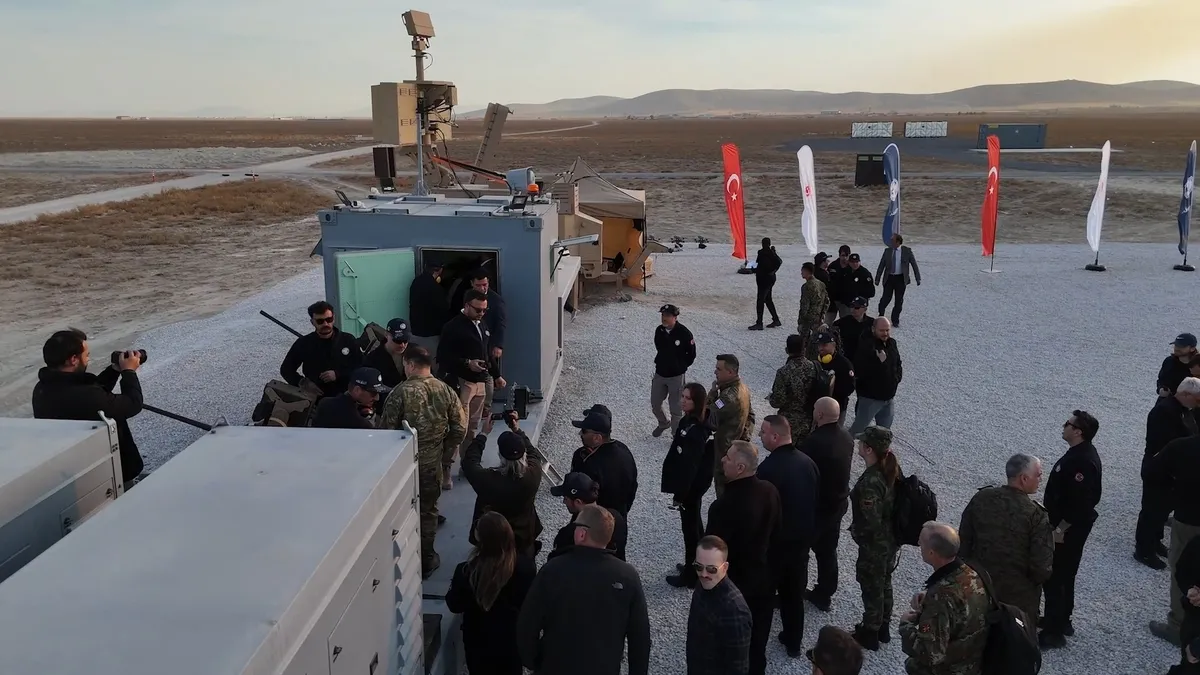 Yerli ve Milli gurur “Tolga” sahnede! 14 ülke performansı izlemek için geldi