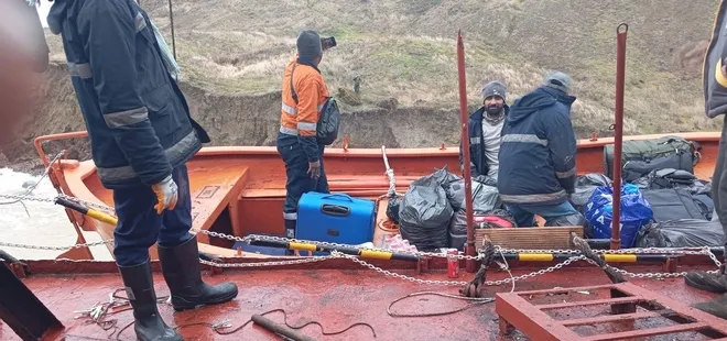 Türk gemisi Kerç Boğazı’nda karaya oturdu!