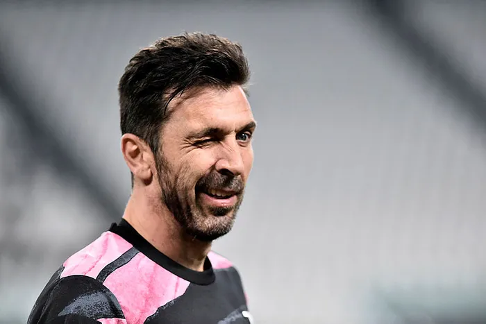 43 yaşındaki İtalya'nın efsane kalecisi Gianluigi Buffon Seri A ekibiyle anlaştı | Son dakika transfer haberi - 2