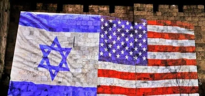Kudüs surlarında İsrail-ABD bayrağı