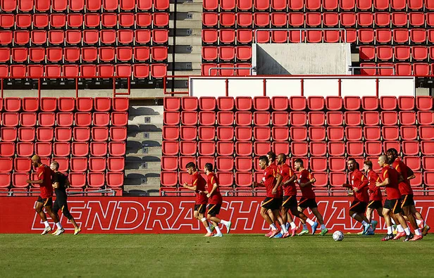 PSV Galatasaray maçı hangi kanalda, şifreli mi, şifresiz mi? Şampiynlar Ligi PSV GS maçı ne zaman, saat kaçta?