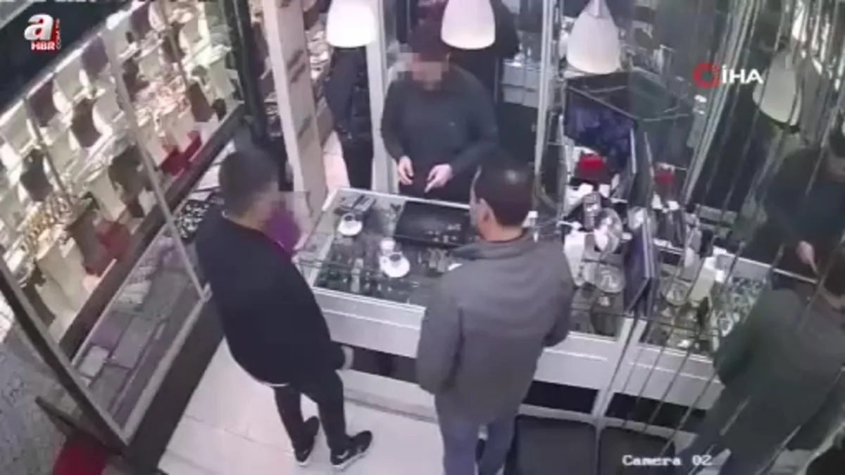 'Define bulduk' mizanseniyle dolandırdılar
