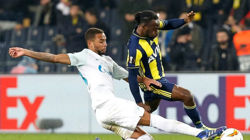 Fenerbahçe taraftarı Moses'i konuşuyor