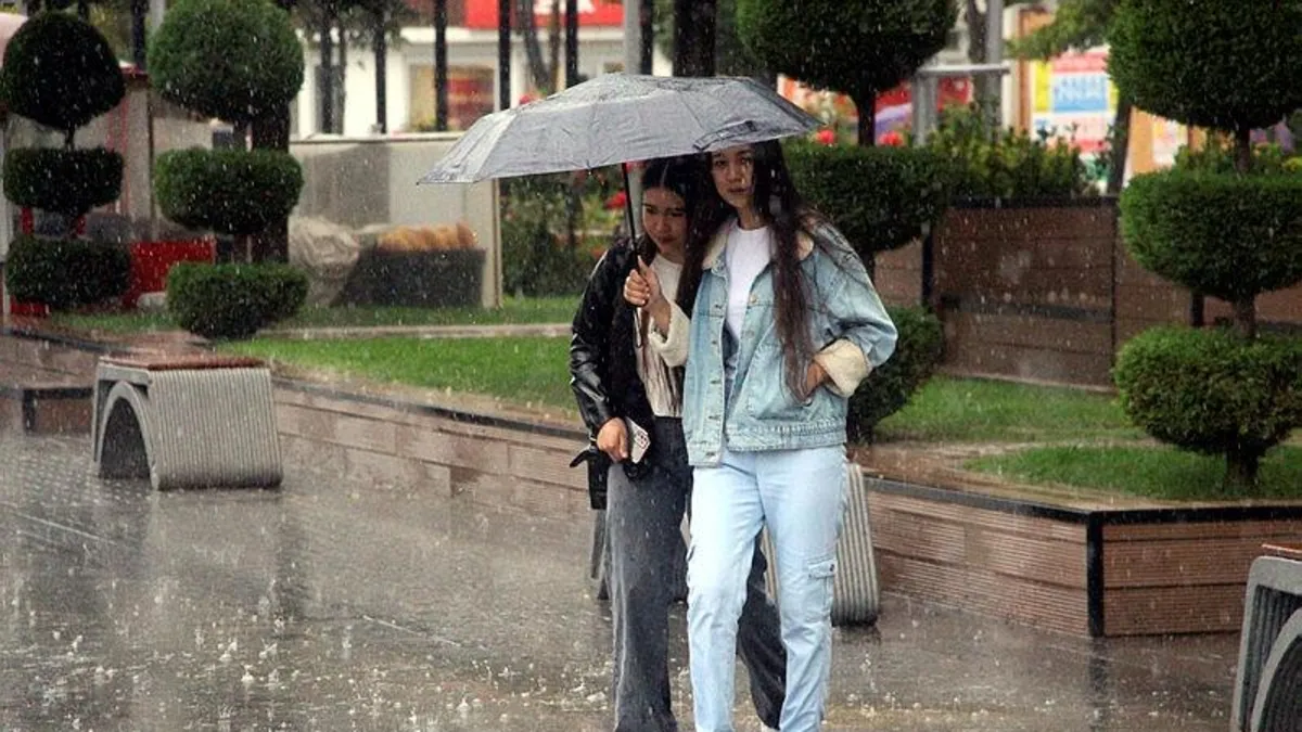 Meteorolojiden sağanak ve kar uyarısı! Rusya üzerinden geliyor