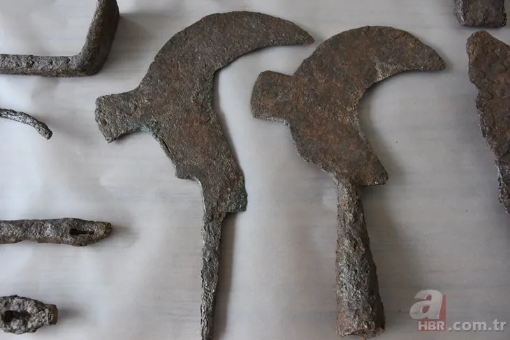 Çanakkale’de 1500 yıllık küp bulundu! İşte içinden çıkanlar…