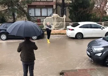 Edirne'de yollar göle döndü! Vatandaş CHP'li belediyeye böyle isyan etti