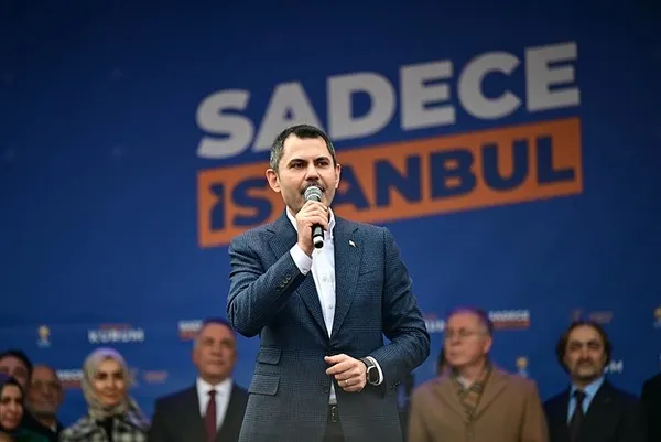 1709416920734.jpg Özgür Özel'in sırıttığı video sosyal medyada gündem oldu! Arşivler açıldı: Şehit cenazesinde 'Özel' pişkinlik! | Murat Kurum'dan sert tepki - 4