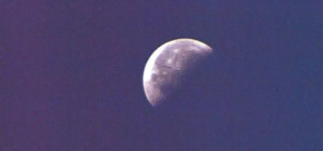 NASA’dan tartışmalara yol açan Ay fotoğrafı! ’’Uzaylılar bizi izliyor!’’