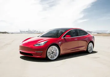 Tesla 475.000'den fazla aracını geri çağırdı