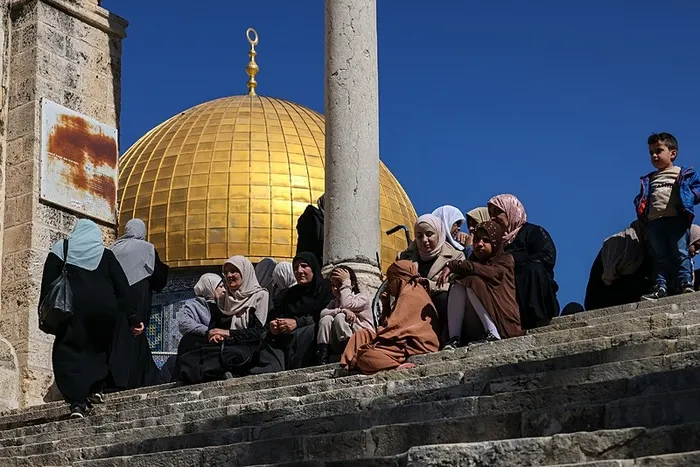 kaitl-israilin-isgali-altinda-ilk-teravih-100-bin-filistinli-mescid-i-aksaya-akin-etti-1771619472666.jpeg Fotoğraf (AA)