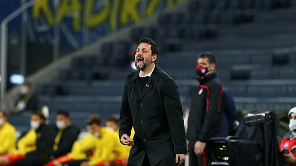 Son dakika Fenerbahçe haberleri | Fenerbahçe'de gündem Erol Bulut! Yönetim kararını verdi