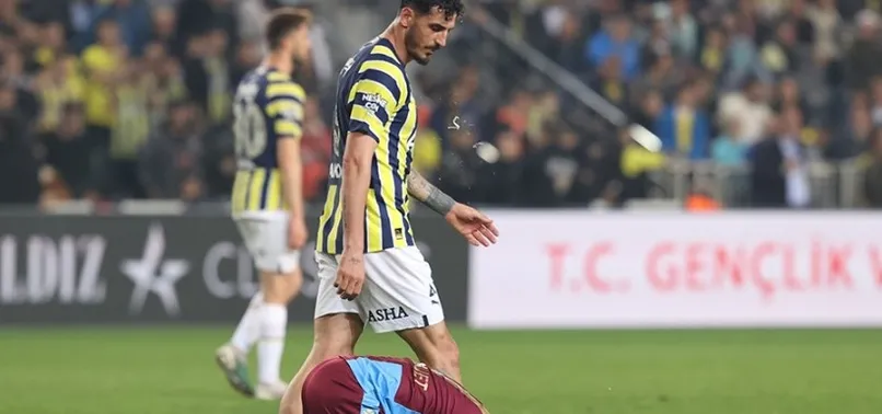 Fenerbahçeli Samet Akaydin PFDK'ya sevk edildi