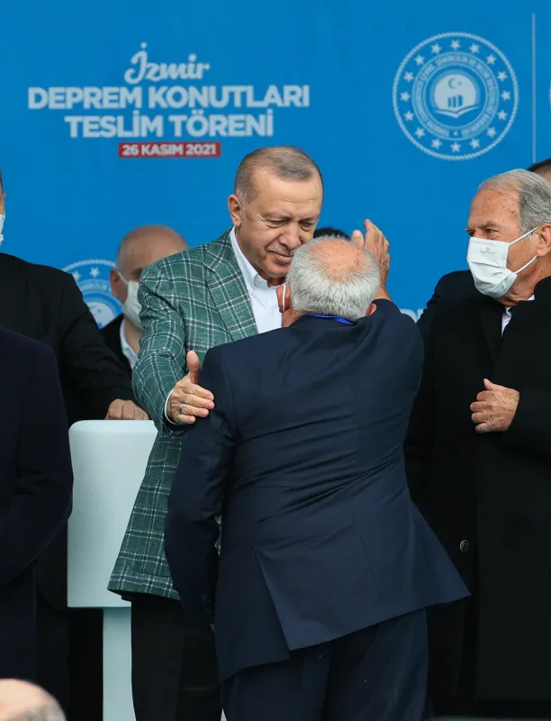 Son dakika: Devlet sözünü tuttu: İzmir’de evler bir yılda teslim! Başkan Erdoğan’dan Deprem Konutları Teslim Töreninde önemli açıklamalar