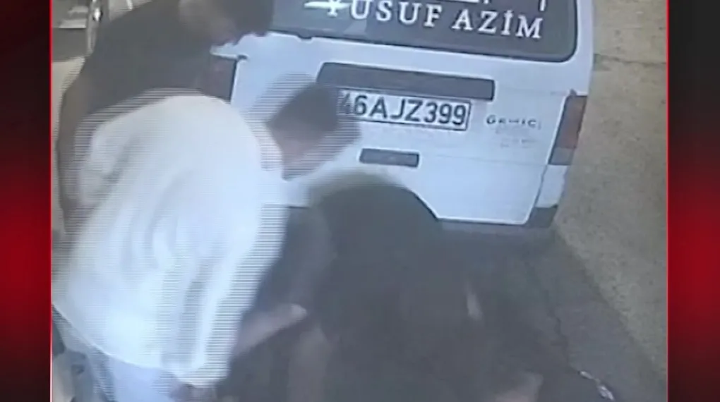 SELAM VERİRKEN KANALA DÜŞTÜ