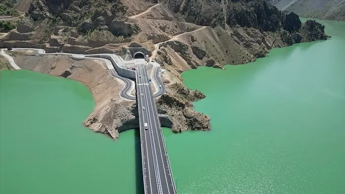 Bakan Uraloğlu’ndan Türksat 6A açıklaması: Uzay yolculuğu sorunsuz sürüyor