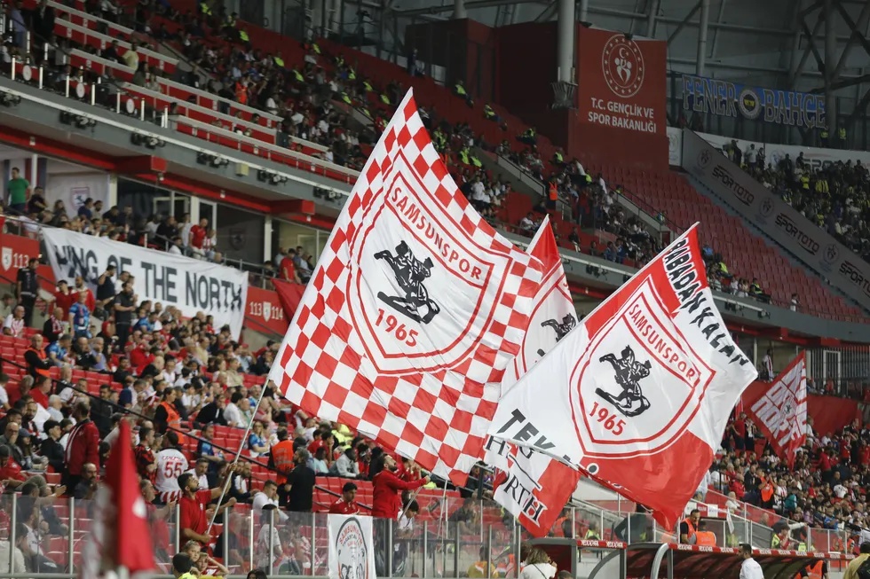 kanarya-zorlu-deplasmanda-samsunsporun-konugu-fenerbahce-1788118364707.jpg Kanarya deplasmanda hata yapmadı! Maç sonucu: Samsunspor 0-2 Fenerbahçe - 3
