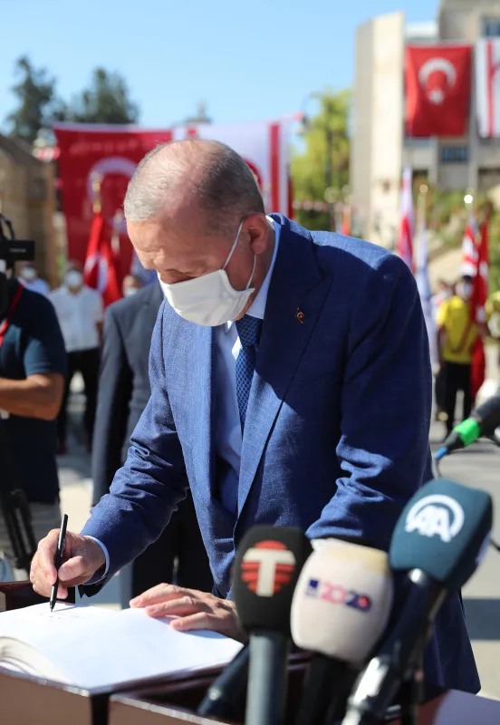 Son dakika: Başkan Erdoğan’dan Kıbrıs Barış Harekatı’nın 47’nci yıl dönümünde önemli açıklamalar