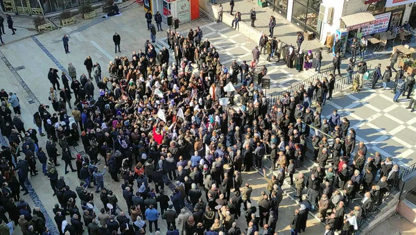 hdpnin-sanliurfa-mitingine-birkac-kisi-katildi-1640455471749.jpg HDP Urfa mitingiyle bir kez daha rezil oldu! Kılıçdaroğlu'nun Şanlıurfalı çiftçilere bedava elektrik sözü akıllara geldi - 4