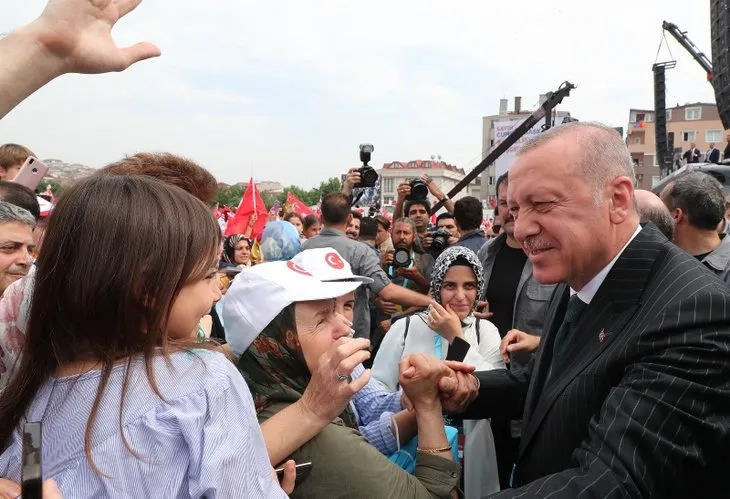 Başkan Erdoğan'a İstanbul'da sevgi seli