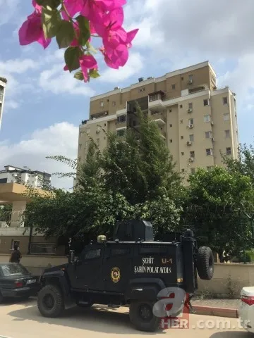 Özel harekat polisi evinde ölü bulundu 11