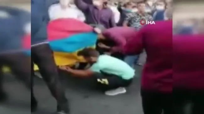 İran'da vatandaşlar Azerbaycan için sokaklara döküldü - 3
