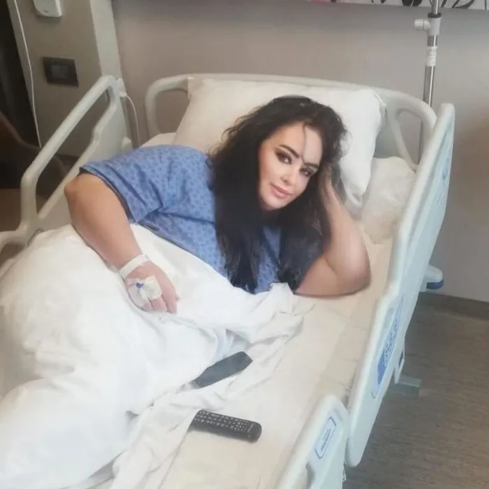 sanatci-ayse-mine-hastaneye-kaldirildi-son-durumu-1622475176681.jpg Sanatçı Ayşe Mine hastaneye kaldırıldı! Son durumu… - 1