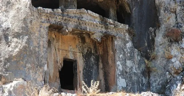 2400-yillik-antik-kent-thera-gun-yuzune-cikarilacak-1629724242323.jpg 2400 yıllık antik kent "Thera" gün yüzüne çıkarılacak - 3