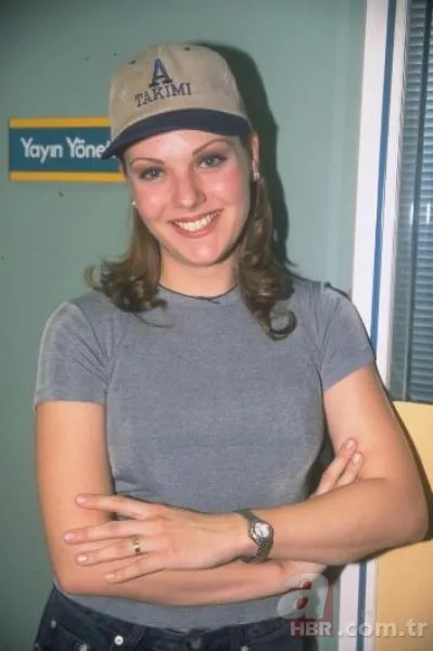 Hülya Avşar'ın kızı Zehra Çilingiroğlu sevgilisiyle görüntülendi! 7