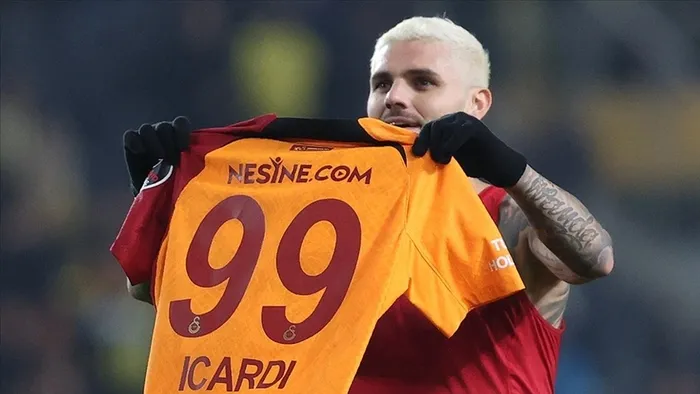 1723623362231.jpg Mauro Icardi'den Mourinho ve Fenerbahçe'ye olay gönderme: Büyük takımlarda böyle şeyler yapmazdı - 4