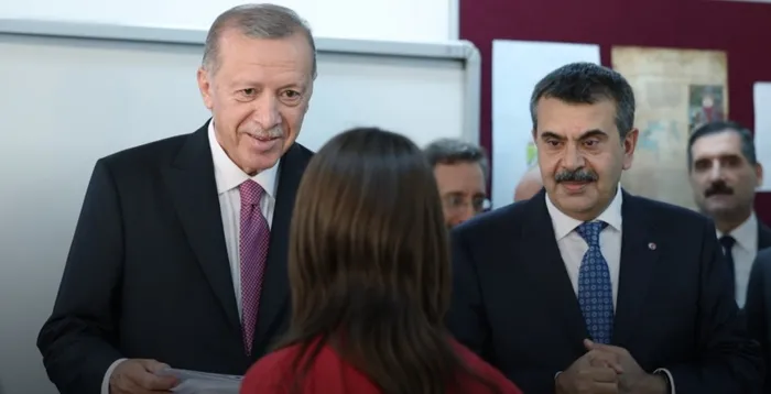 Başkan Erdoğan’dan Öğretmenler Günü mesajı! Şehit öğretmenleri andı