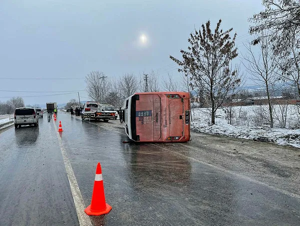 Kastamonu’da yolcu otobüsü devrildi! Çok sayıda yaralı var