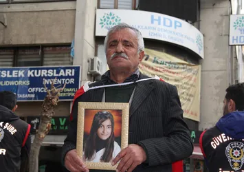 HDP'den evlat nöbetindeki babaya tehdit: Senin için iyi olmaz