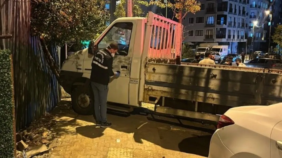 Sultanbeyli'de silahlı saldırı paniği! 1 ağır yaralı