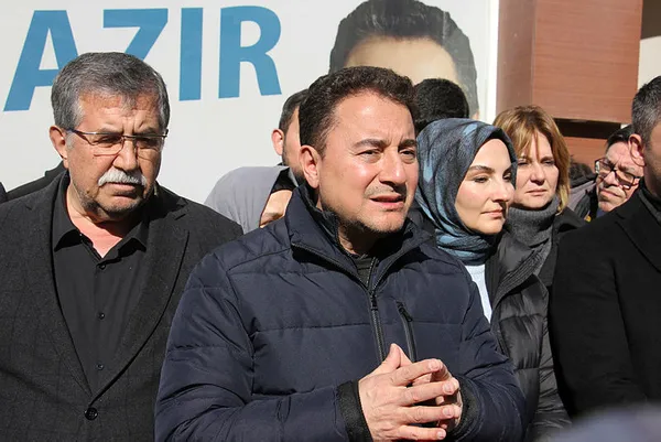 1676822101009.jpg Deprem acısı üzerinden manipülasyon siyaseti! İşte deprem bölgesindeki iddialar ve gerçekler...