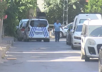 Küçükçekmece'de derneğe silahlı saldırı! Kurşun yağdırdılar