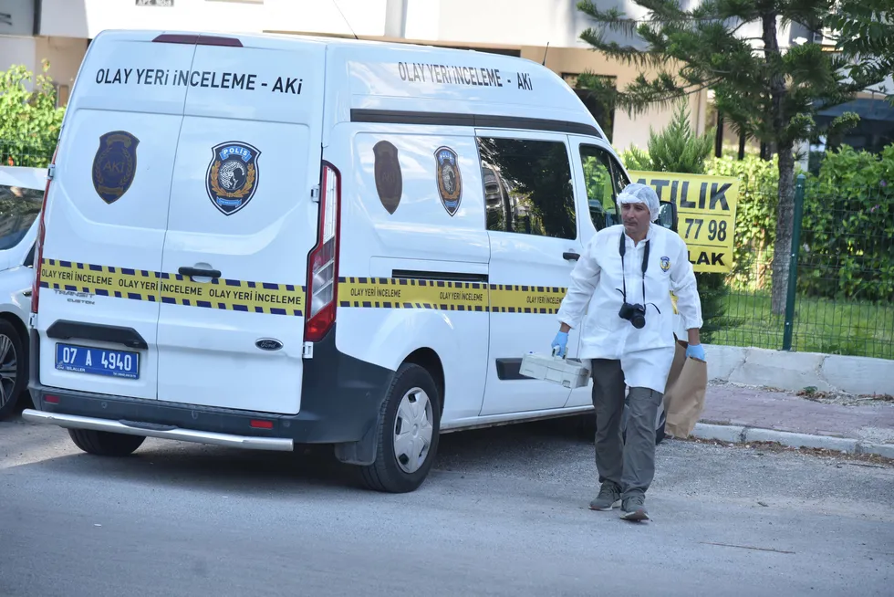 1787240606828.jpg Çilingirle girilen evde acı tablo! Anne ile kızı farklı odalarda ölü bulundu - 2