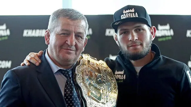 Khabib Nurmagomedov'un babası koronavirüsten hayatını kaybetti - 1