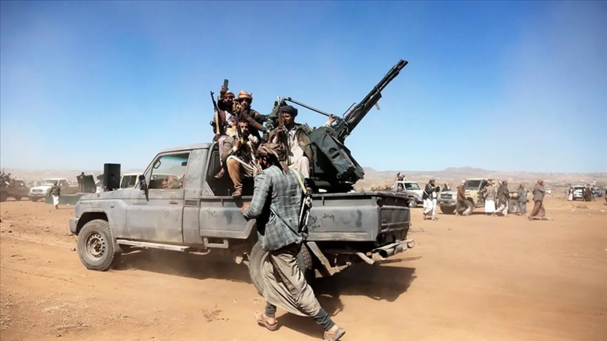 Husiler Tel Aviv’deki askeri hedefi İHA ile vurdu