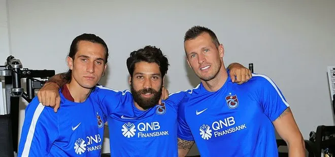 Trabzonsporlu Durica, milli takıma veda etti