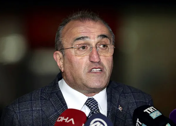 ankaragucu-maci-sonrasi-galatasaray-2-baskani-abdurrahim-albayraktan-hakem-kararlarina-cok-sert-tepki-1614798252206.jpg Ankaragücü maçı sonrası Galatasaray 2. Başkanı Abdürrahim Albayrak'tan hakem kararlarına çok sert tepki - 3