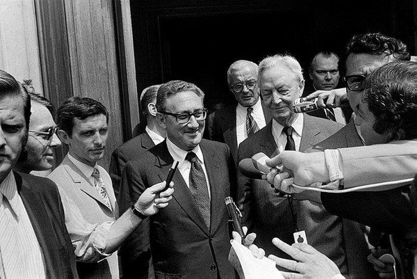 abd-eski-disisleri-bakani-henry-kissinger-100-yasinda-oldu-1701322962740.jpeg ABD eski Dışişleri Bakanı Henry Kissinger, 100 yaşında öldü - 3