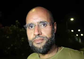 Kaddafi seçimlerde aday
