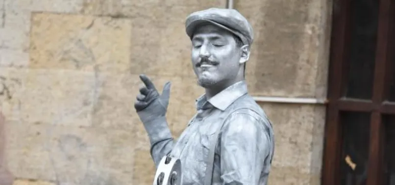 Roman havasına dayanamayıp böyle oynadı
